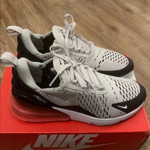 Nike Air Max 270